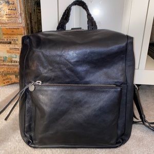 Lucky Zona Black Leather Backpack Crossbody